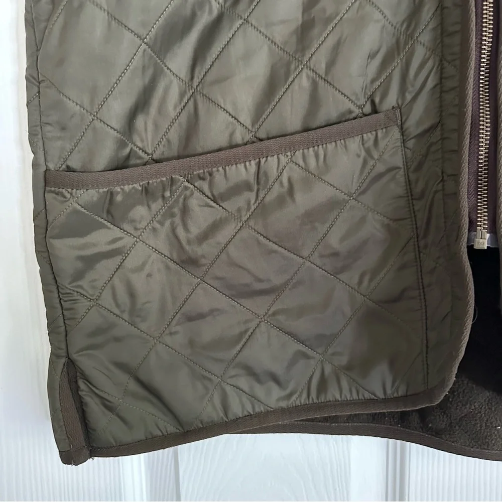 Barbour quilted vest, men’s large - Picture 7 of 9